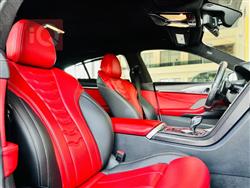 بی ئێم دەبڵیو 8 سیریەس